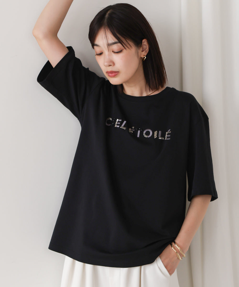 コンパクトスムースビーズ刺繍ロゴTシャツ
