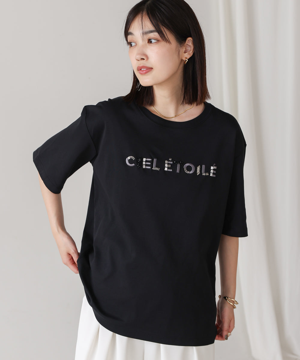コンパクトスムースビーズ刺繍ロゴTシャツ