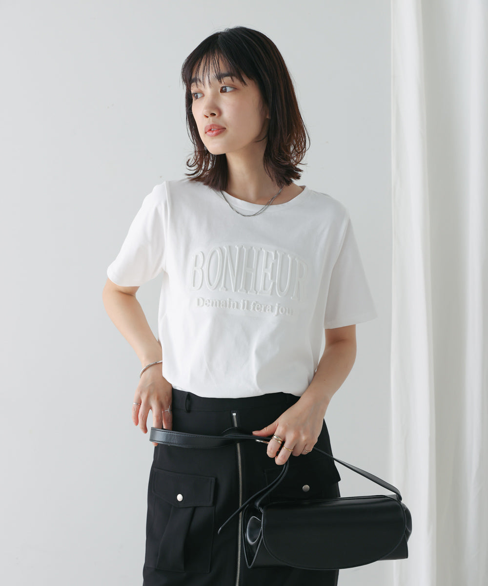 ラメエンボスロゴTシャツ