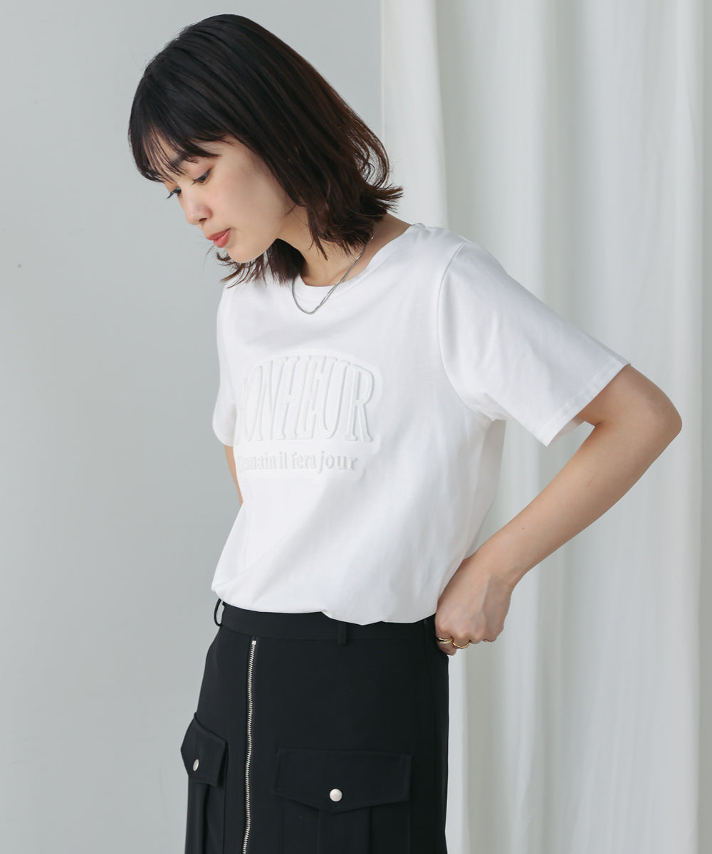 ラメエンボスロゴTシャツ