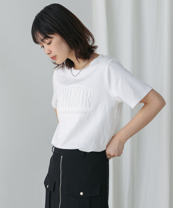 ラメエンボスロゴTシャツ