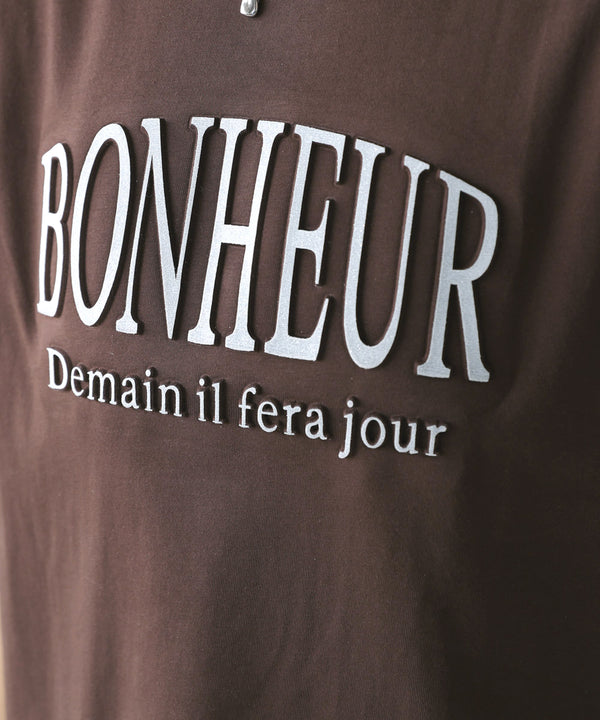 ラメエンボスロゴTシャツ