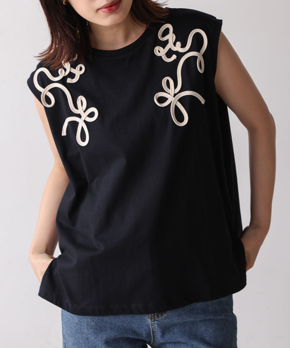 【WEB限定】コード刺しゅうフレンチTシャツ