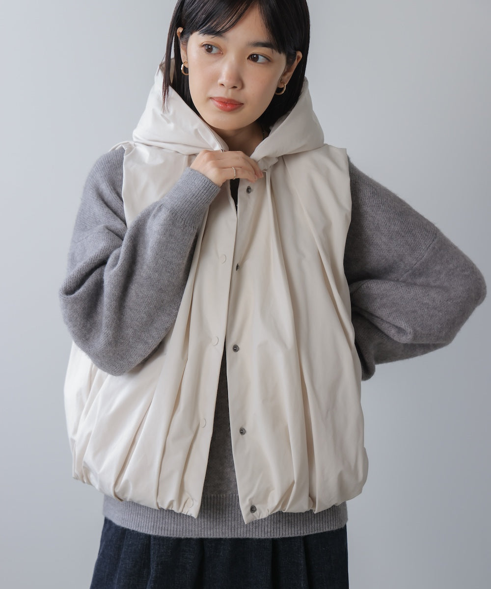 裾バルーンダウンベスト