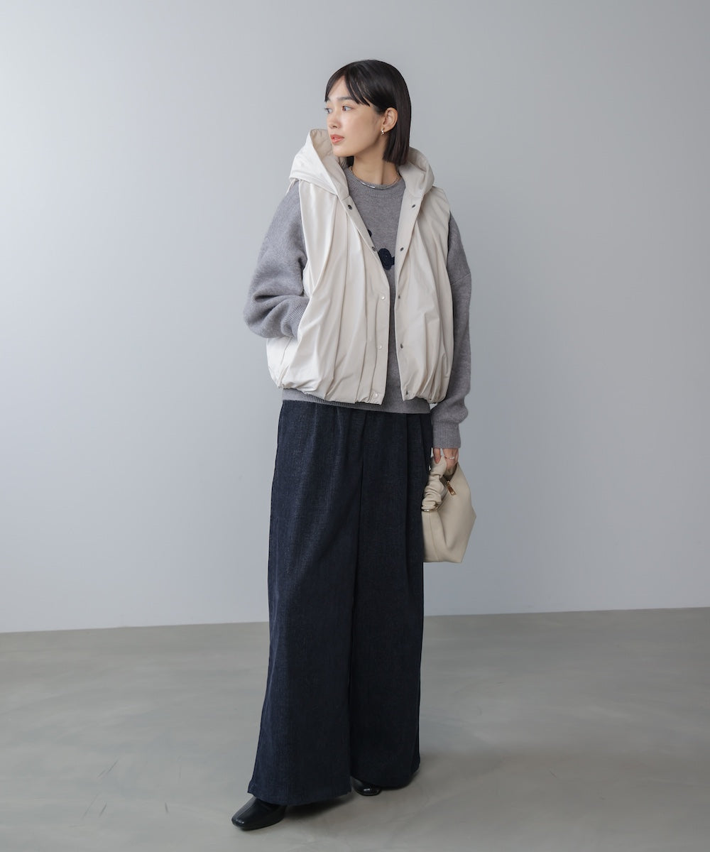 裾バルーンダウンベスト