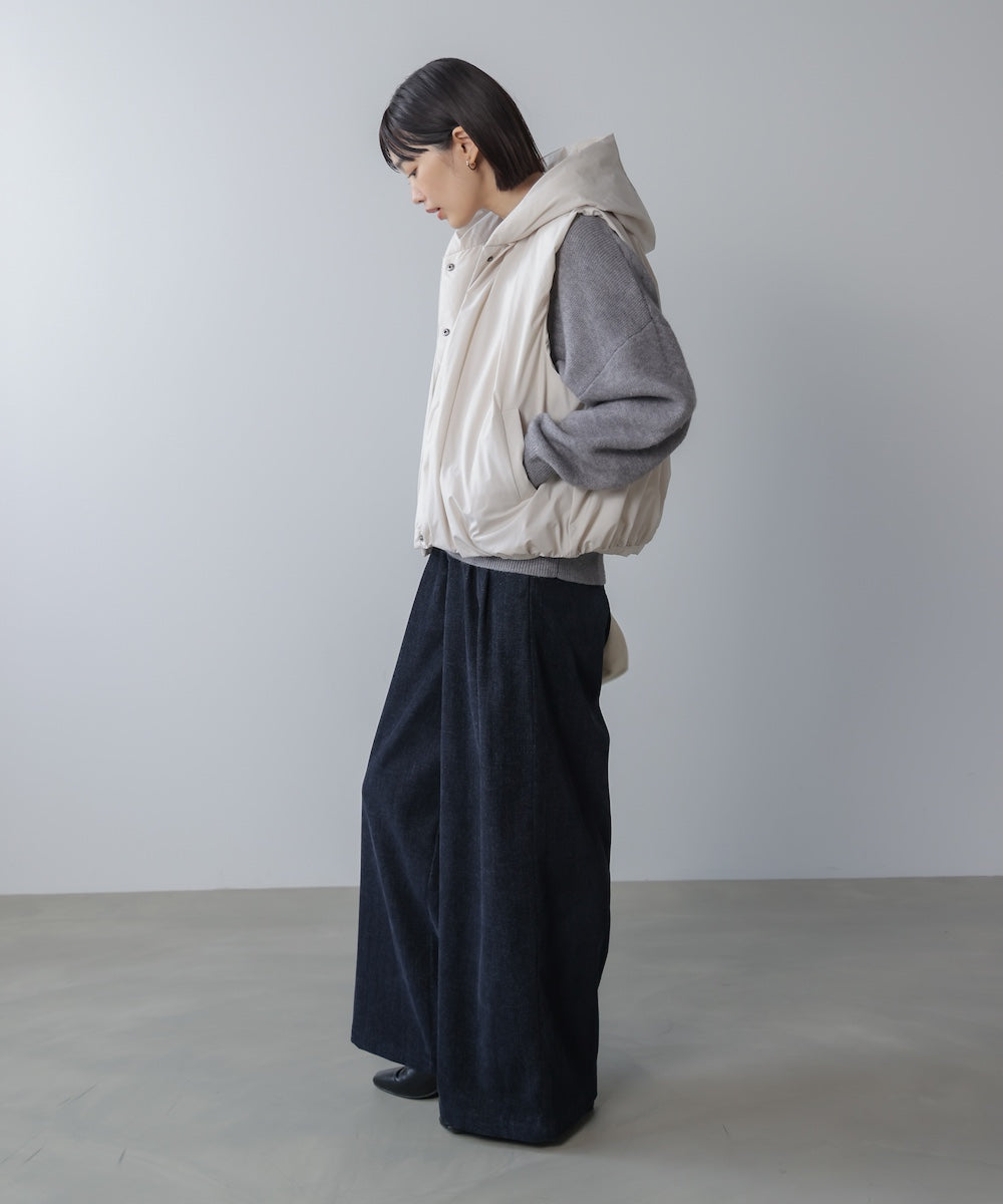 裾バルーンダウンベスト