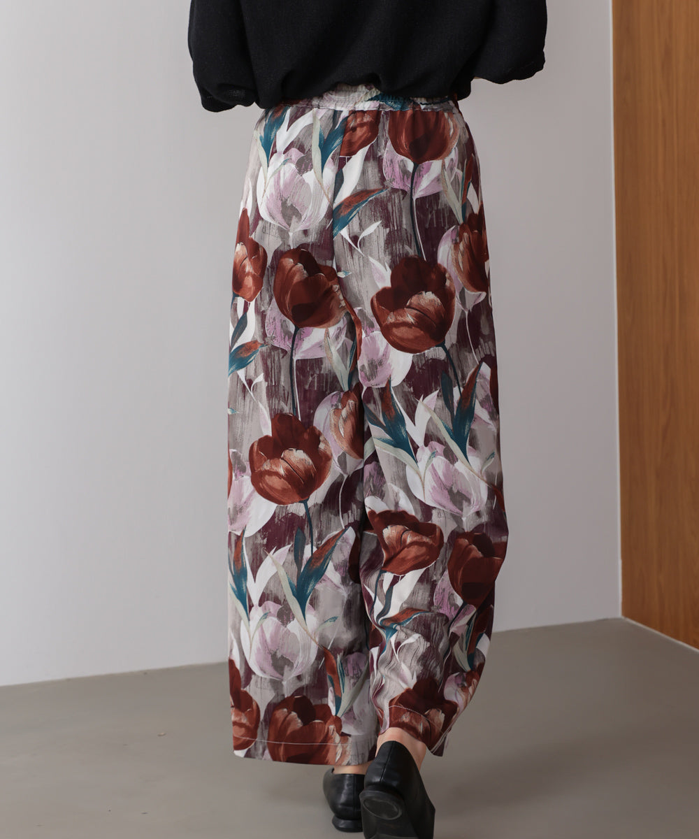 花柄センターシームパンツ