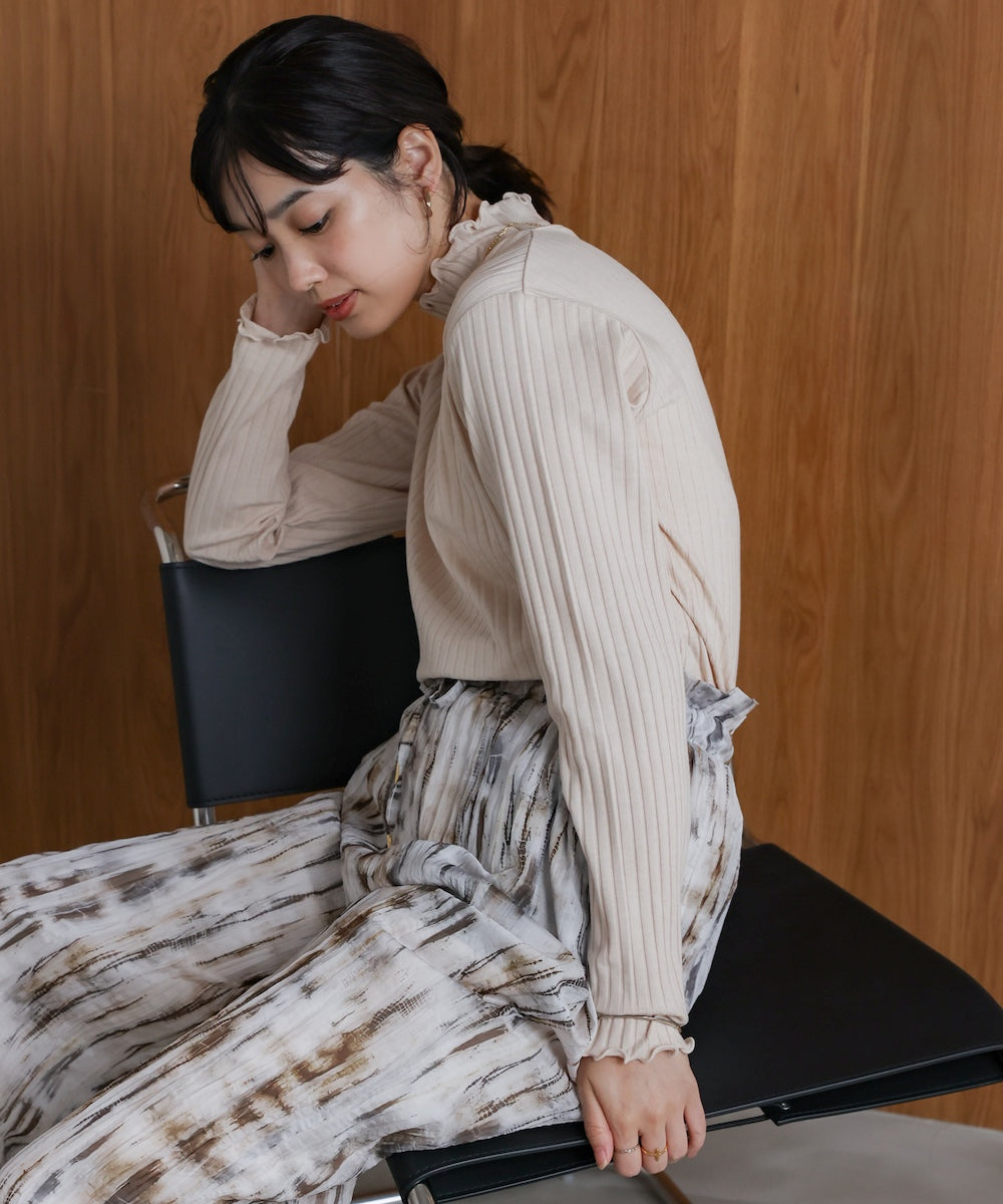 長袖タートルカットソー