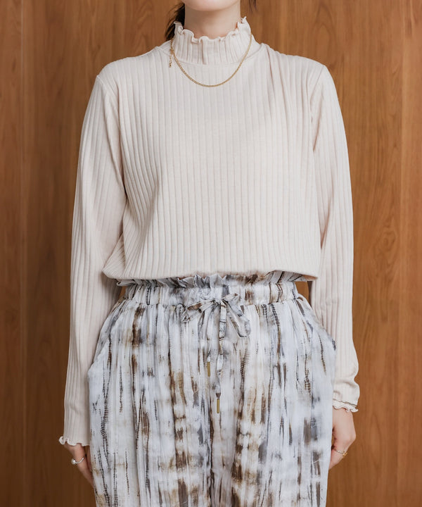 長袖タートルカットソー