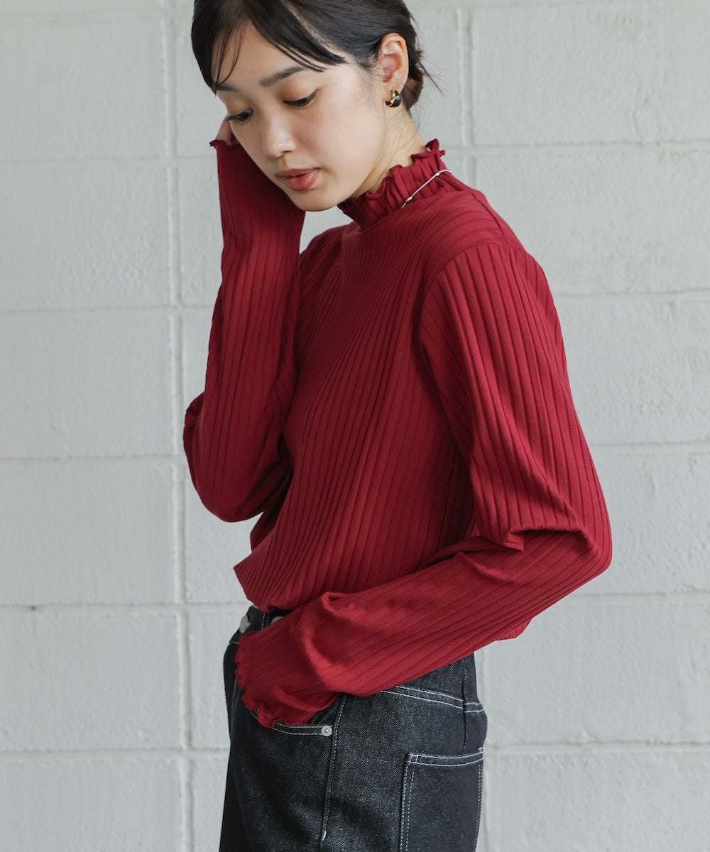 長袖タートルカットソー