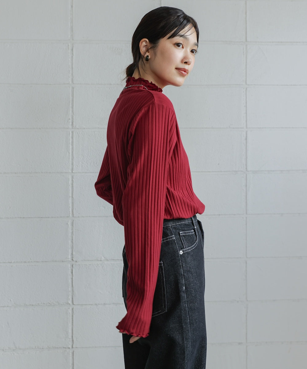 長袖タートルカットソー