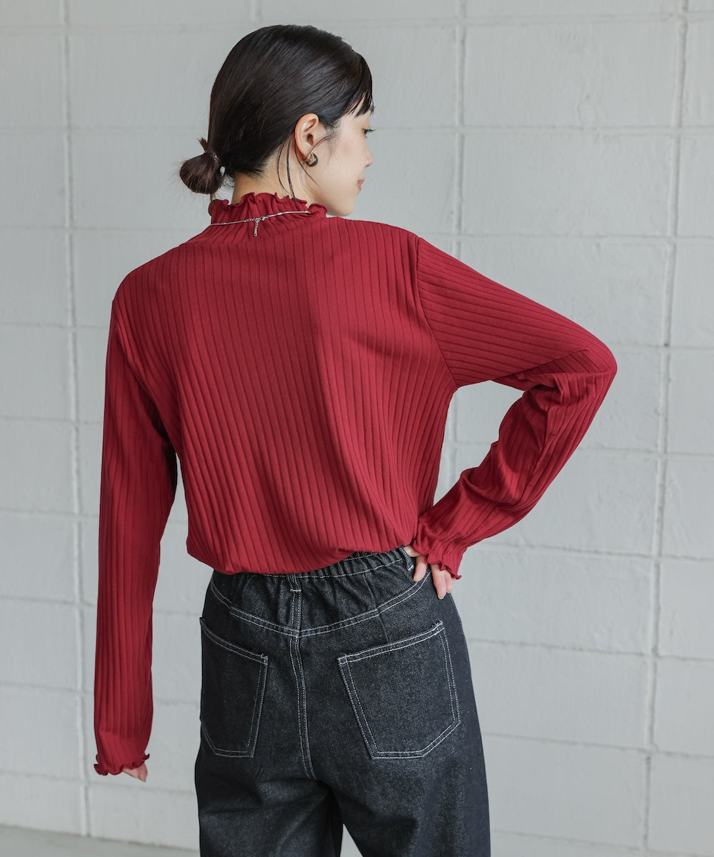 長袖タートルカットソー