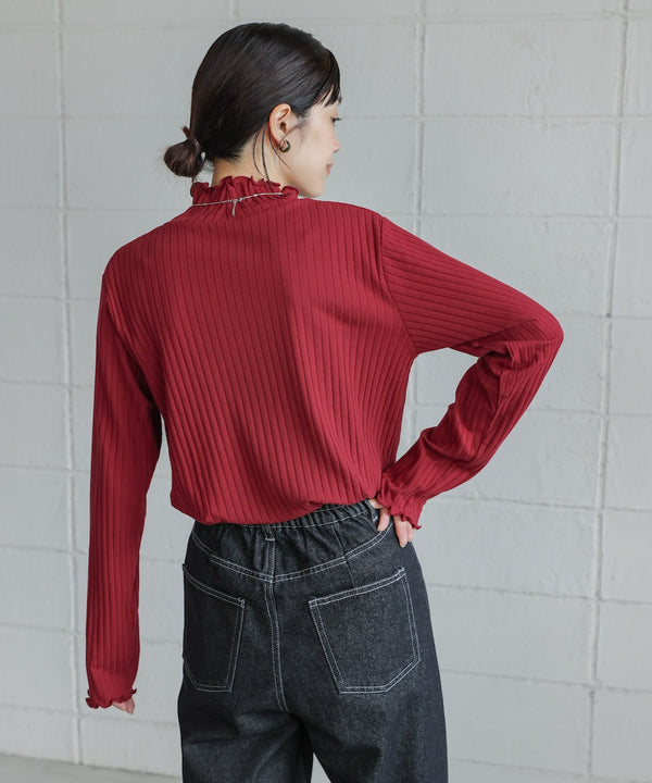 長袖タートルカットソー