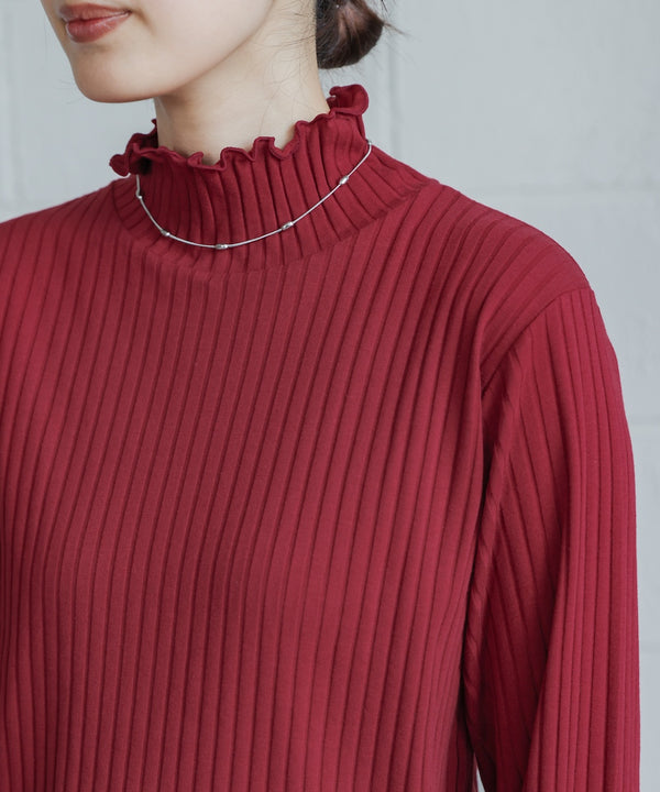 長袖タートルカットソー