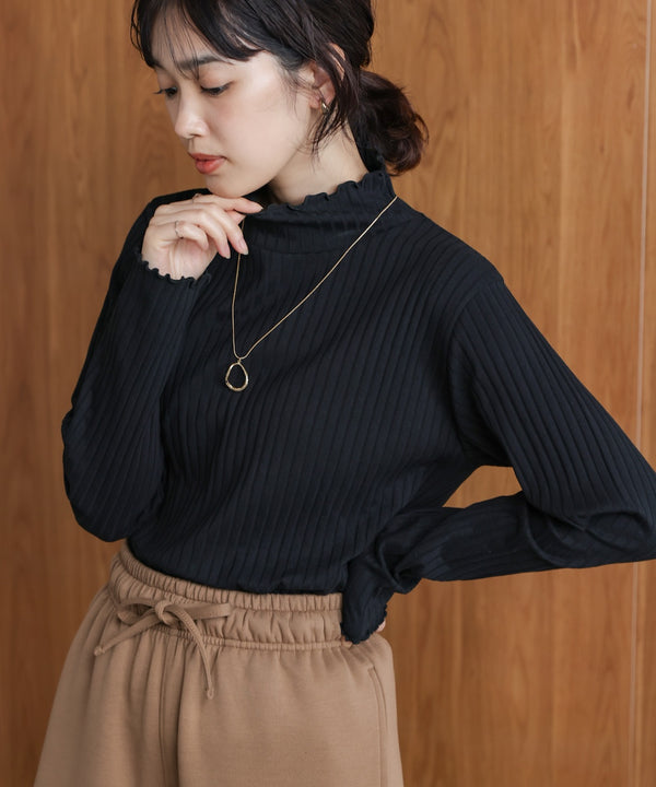 長袖タートルカットソー