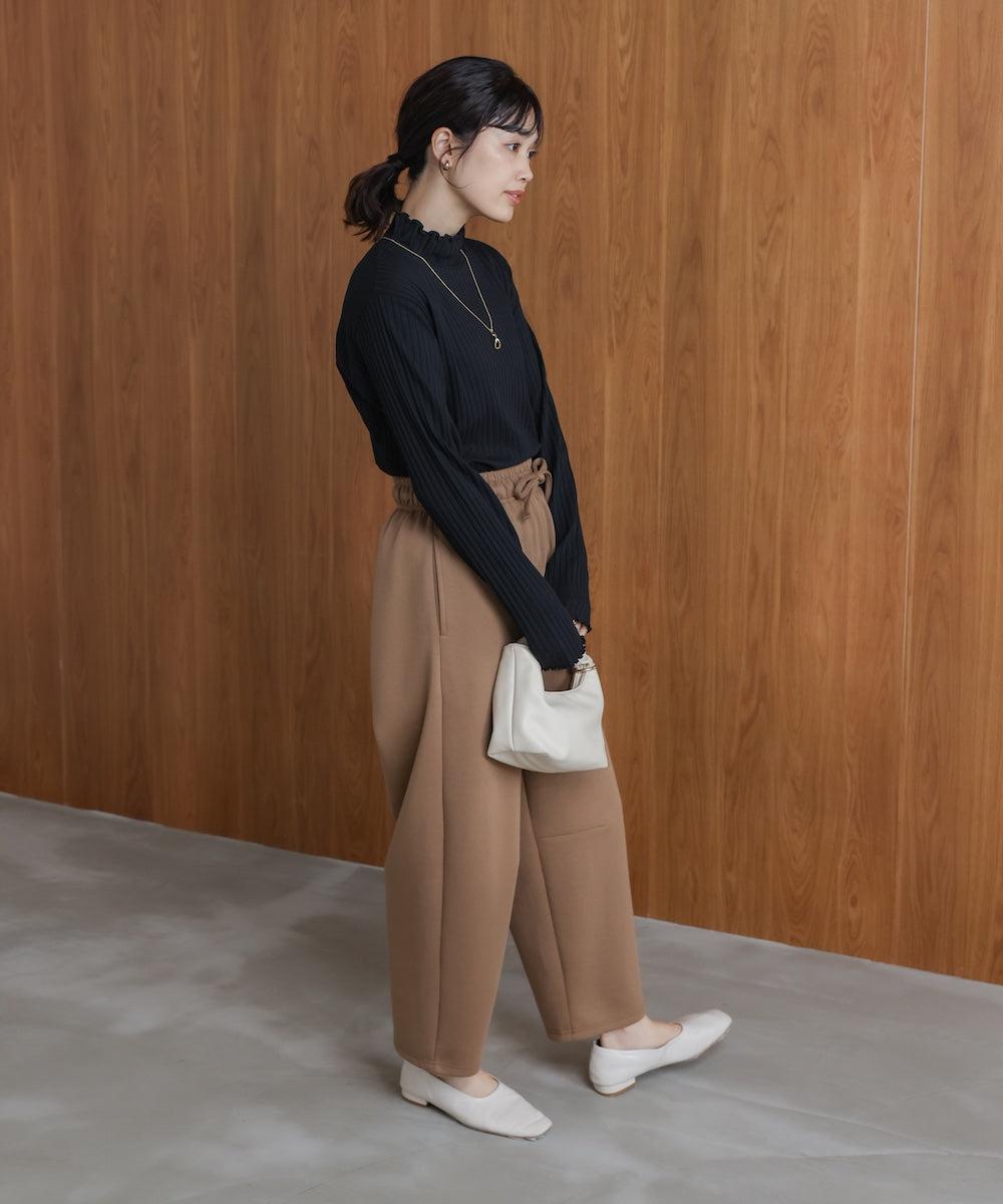 長袖タートルカットソー