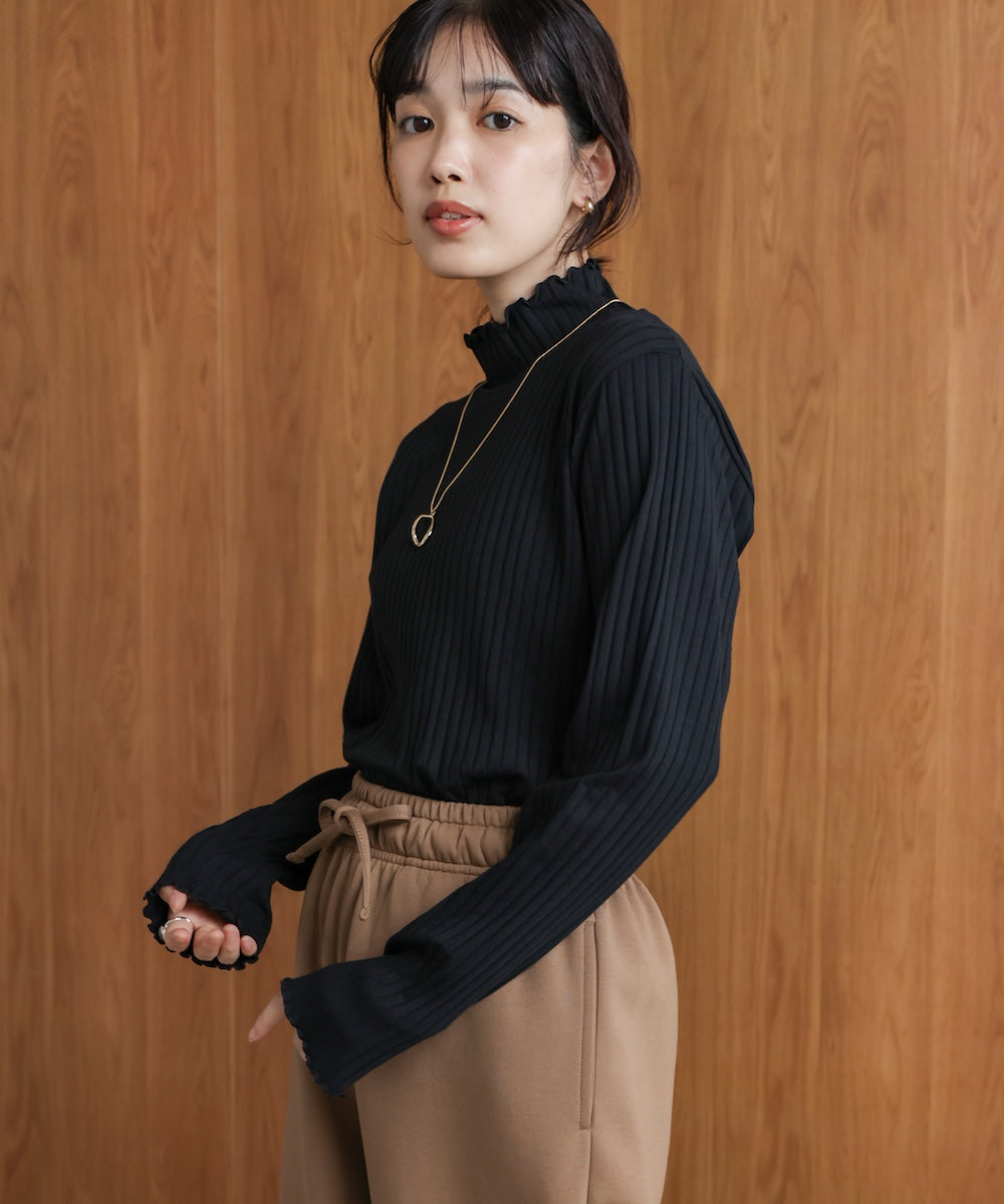 長袖タートルカットソー