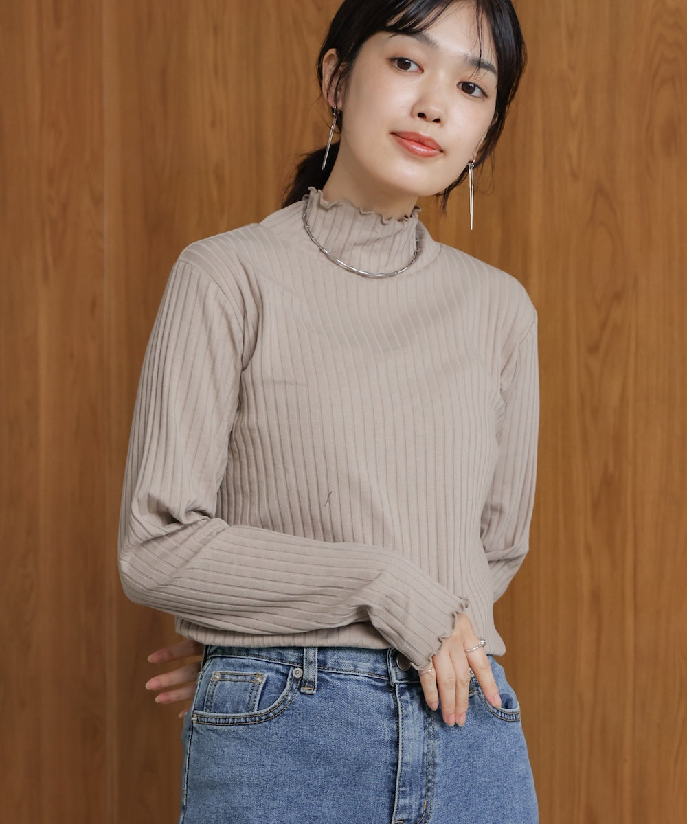 長袖タートルカットソー