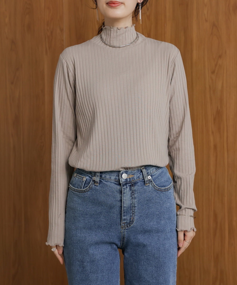 長袖タートルカットソー