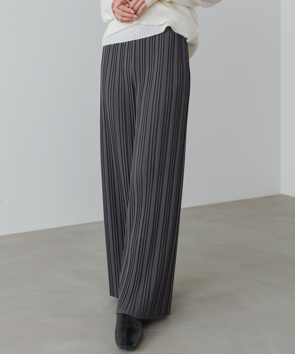 ランダムプリーツパンツ