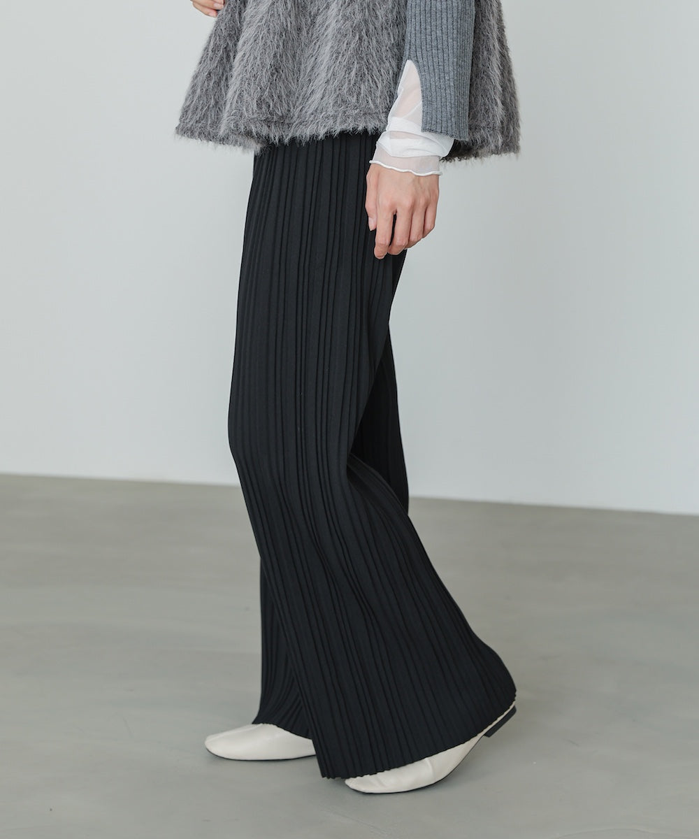 ランダムプリーツパンツ