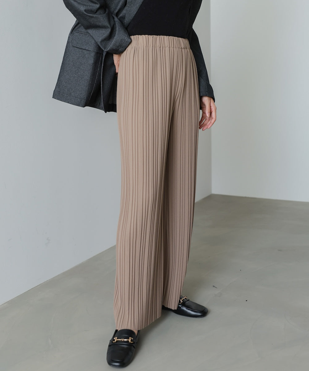 ランダムプリーツパンツ