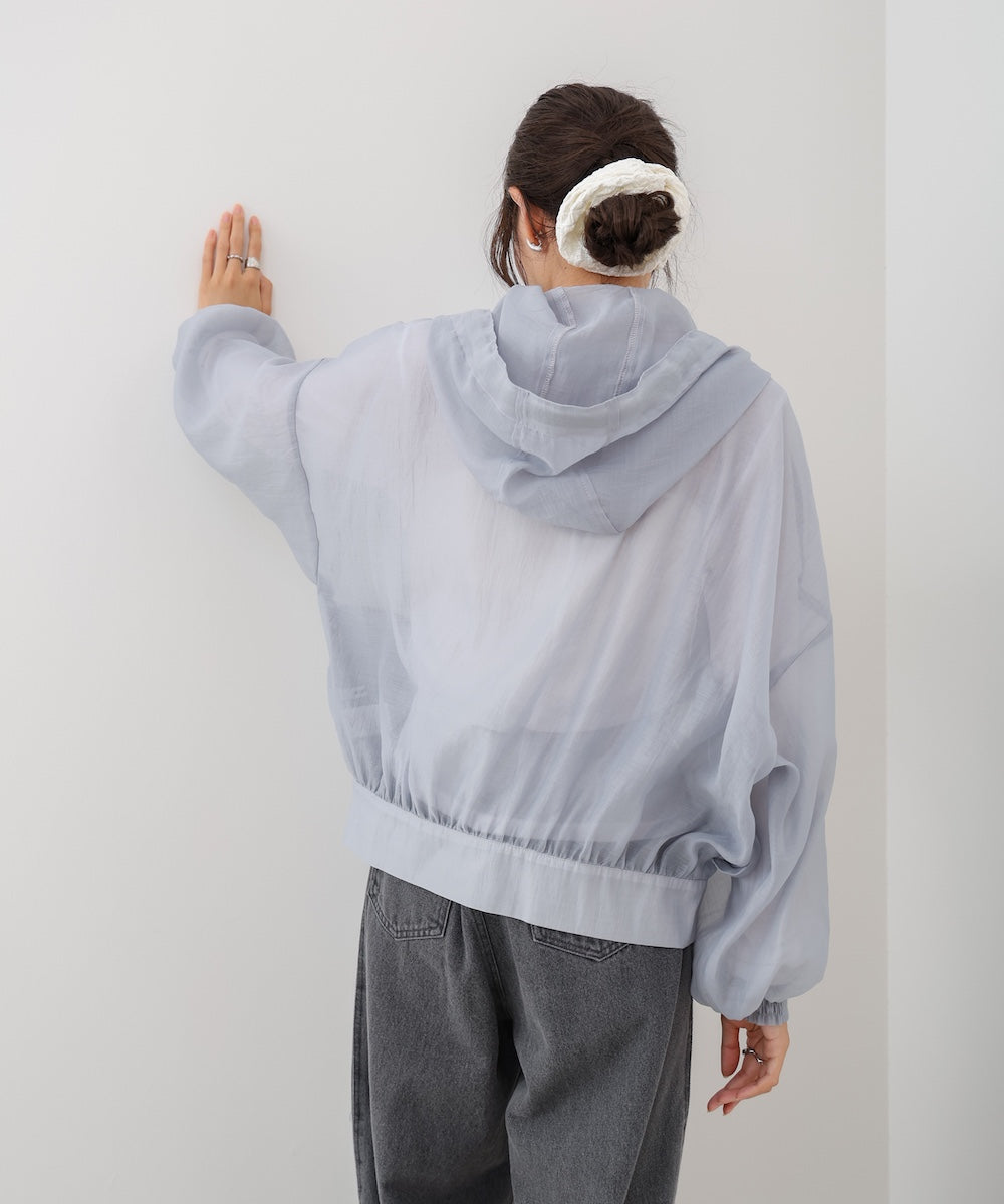 フード付きシアーパーカー