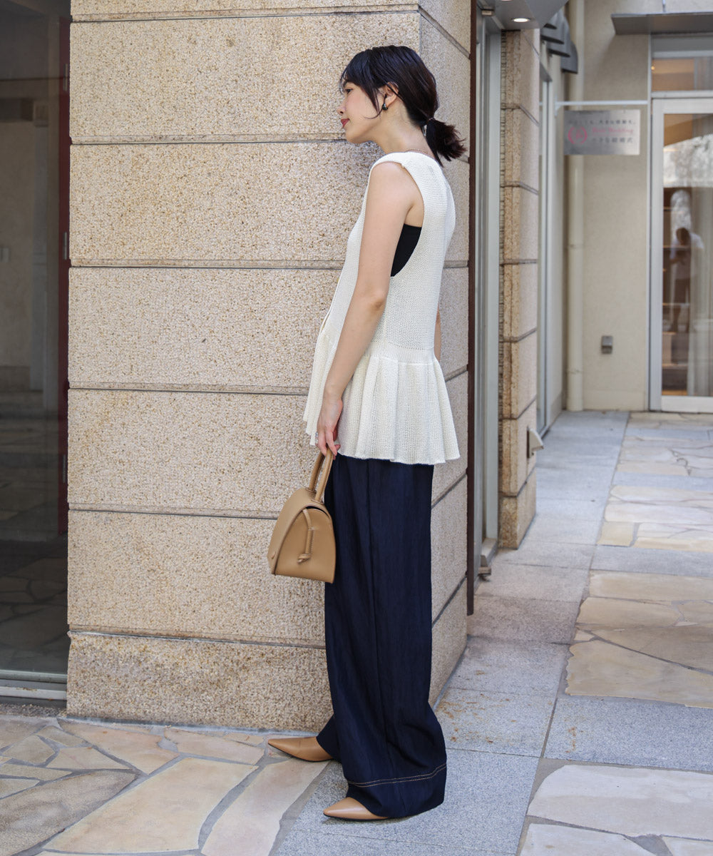 【WEB限定】ペプラムゴールドボタンベスト