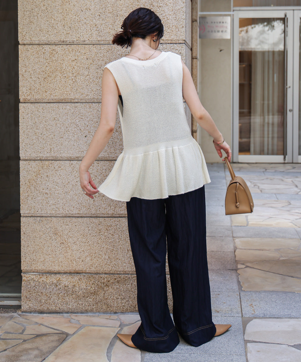 【WEB限定】ペプラムゴールドボタンベスト