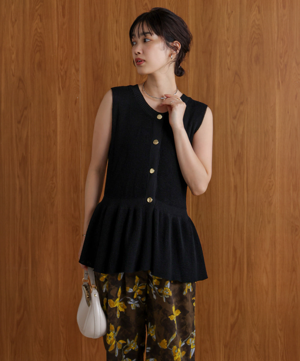 【WEB限定】ペプラムゴールドボタンベスト