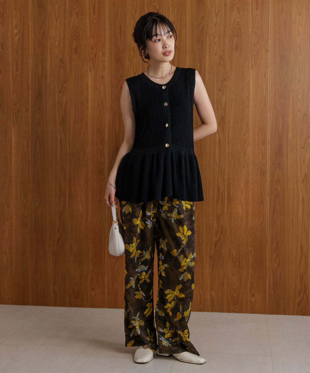 【WEB限定】ペプラムゴールドボタンベスト