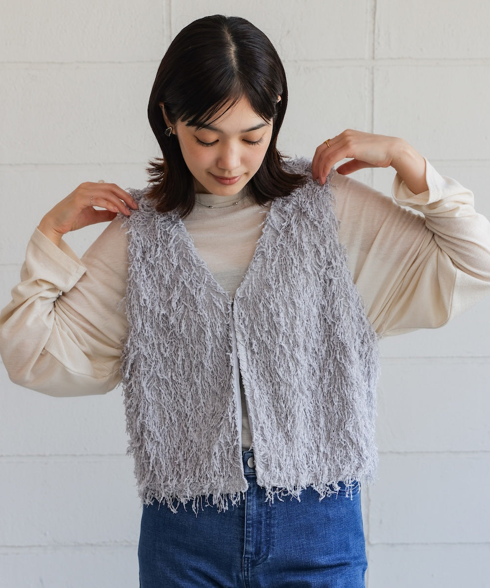 フェザーショートベスト