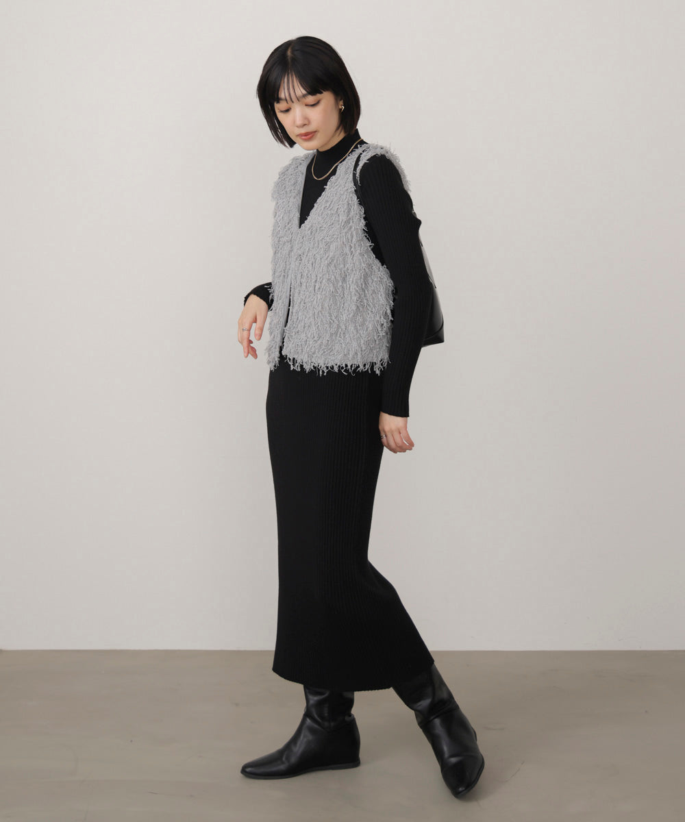 フェザーショートベスト