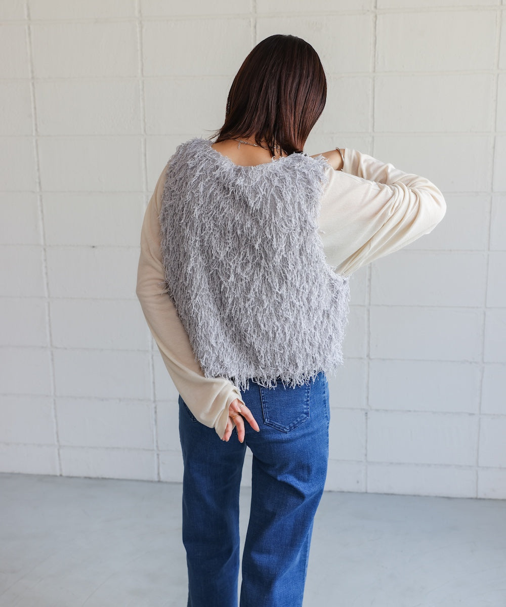 フェザーショートベスト