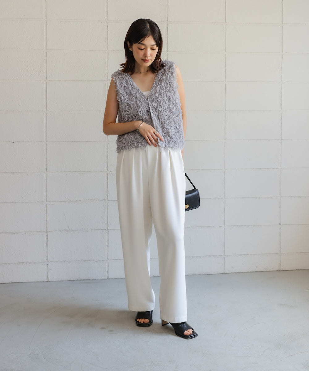 フェザーショートベスト