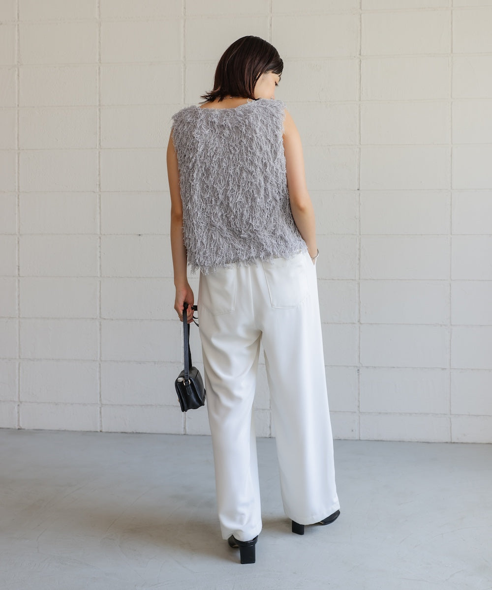 フェザーショートベスト