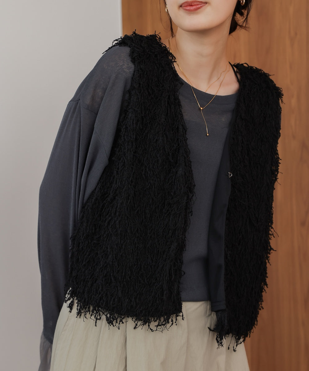 フェザーショートベスト