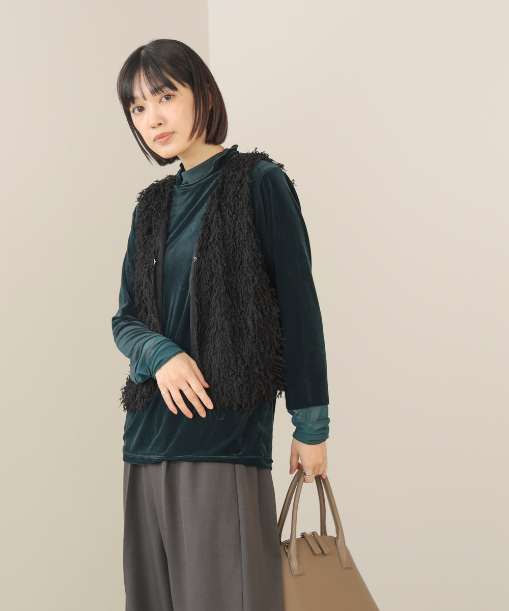 フェザーショートベスト