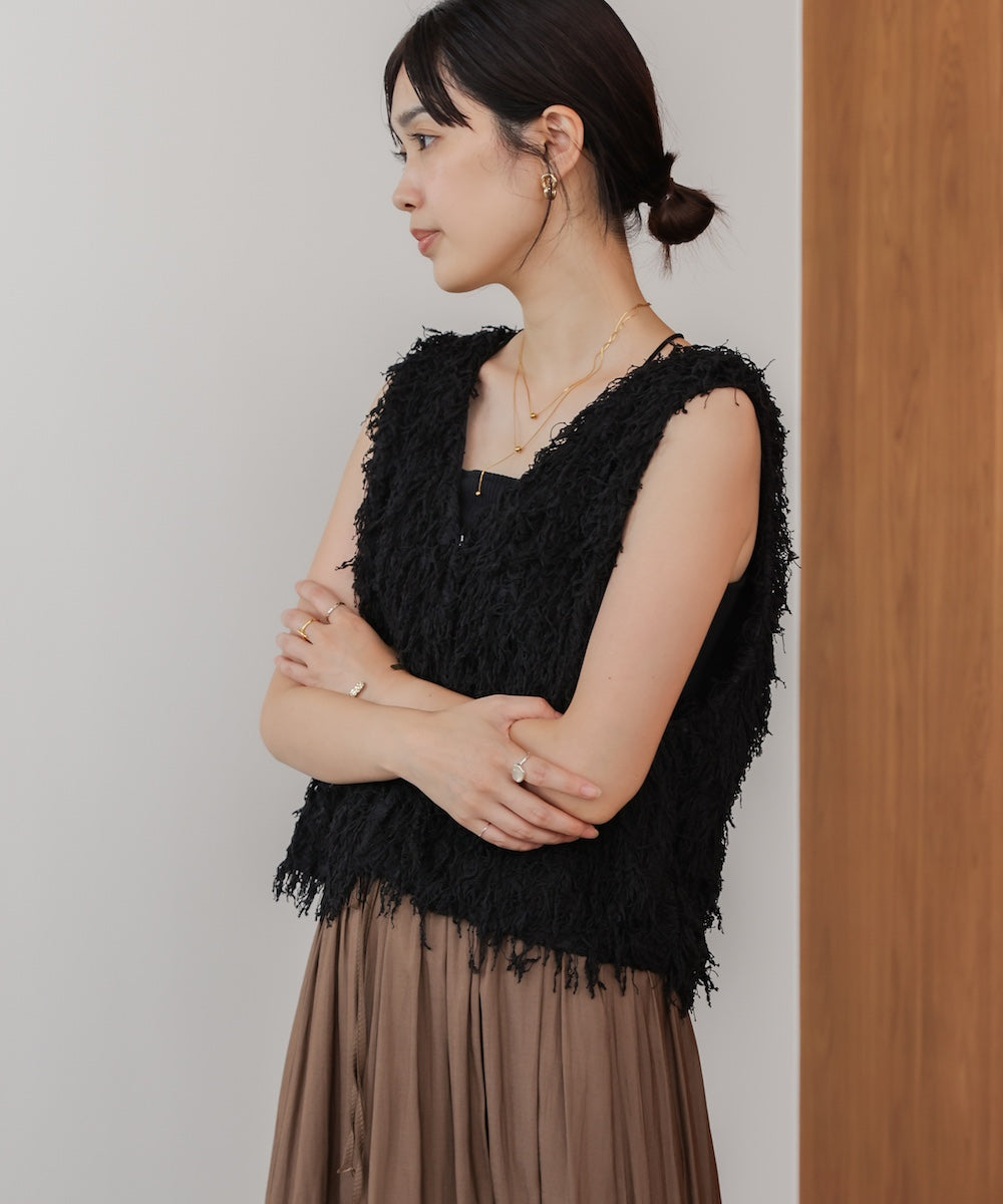 フェザーショートベスト