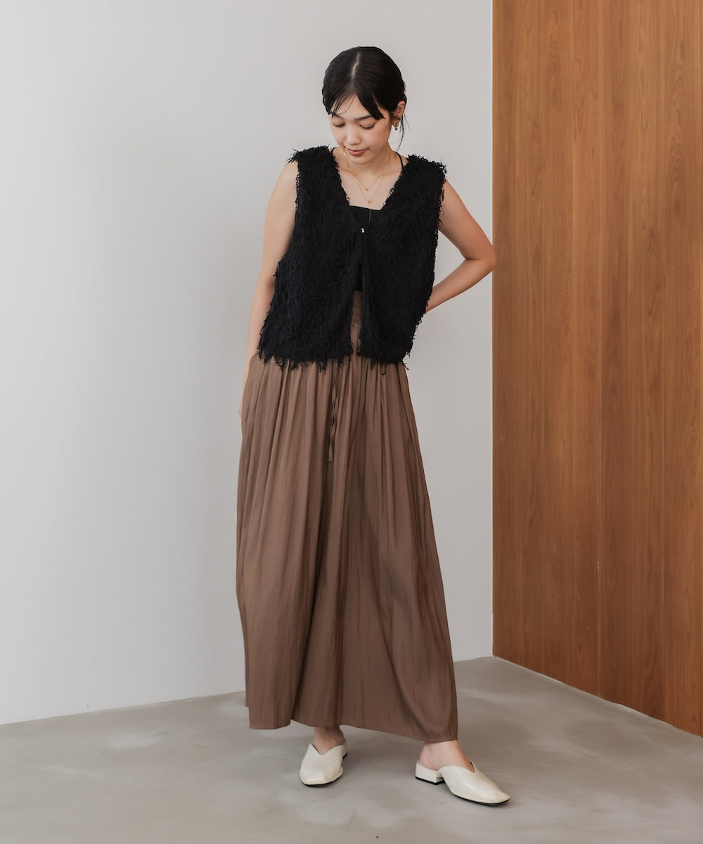 フェザーショートベスト