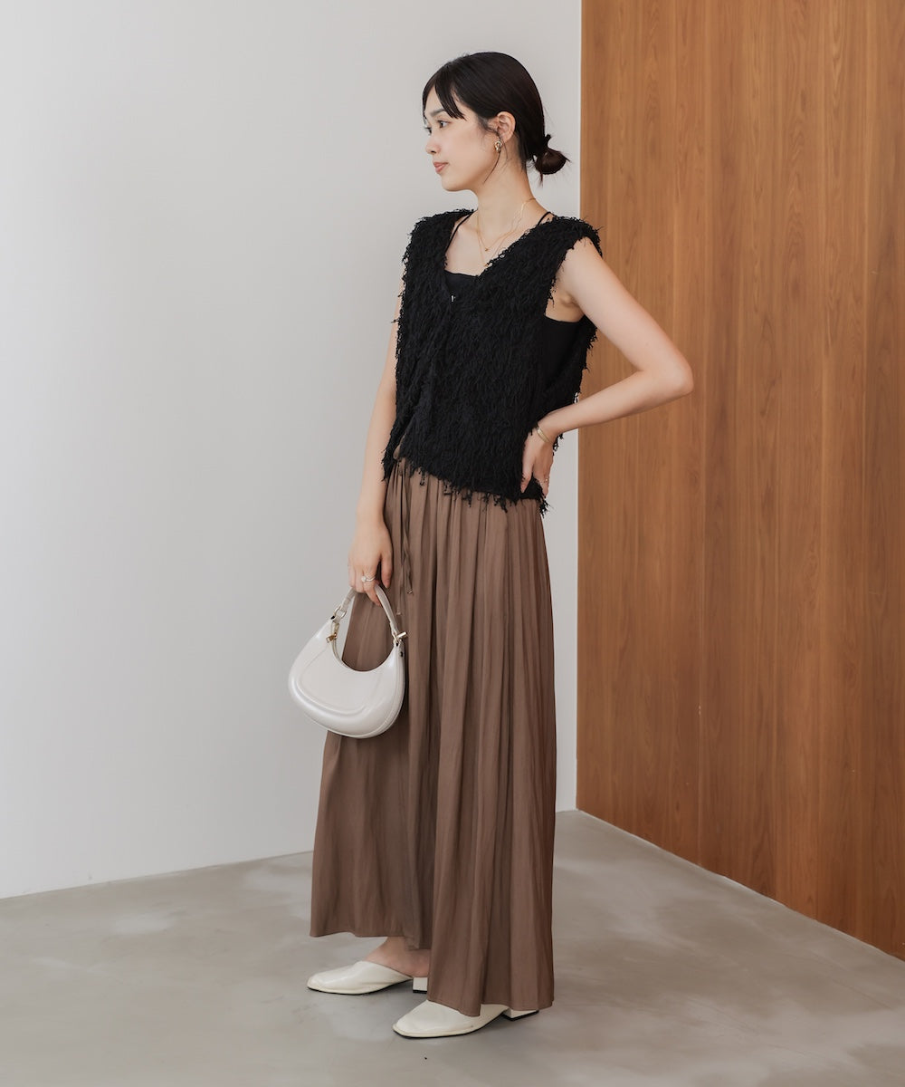 フェザーショートベスト