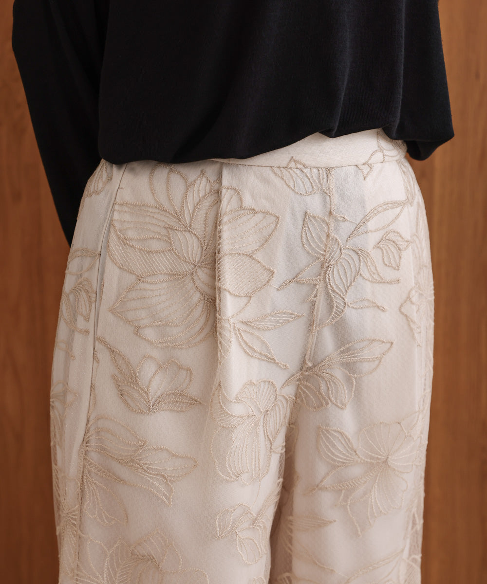 【WEB限定】フラワーチュールモチーフパンツ