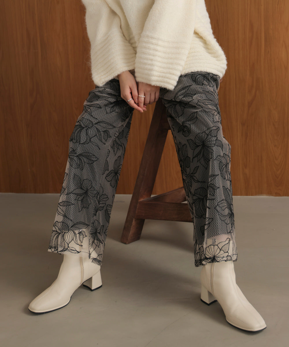 【WEB限定】フラワーチュールモチーフパンツ