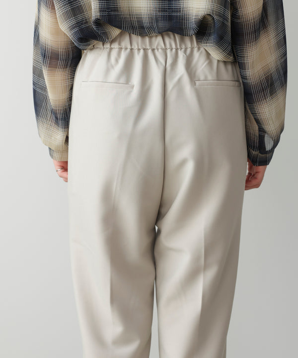 【WEB限定】スラっとテーパードパンツ