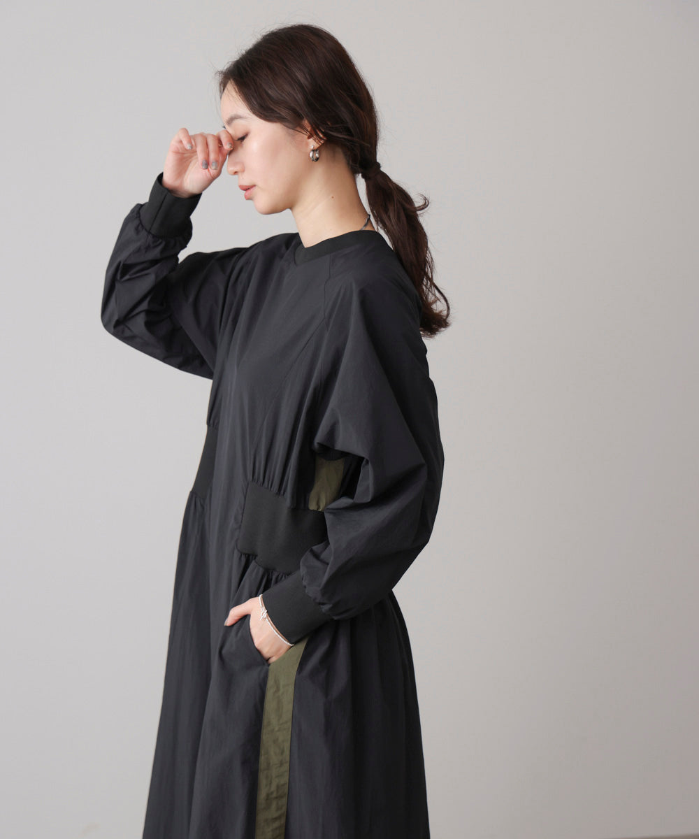 サイドラインナイロンワンピース