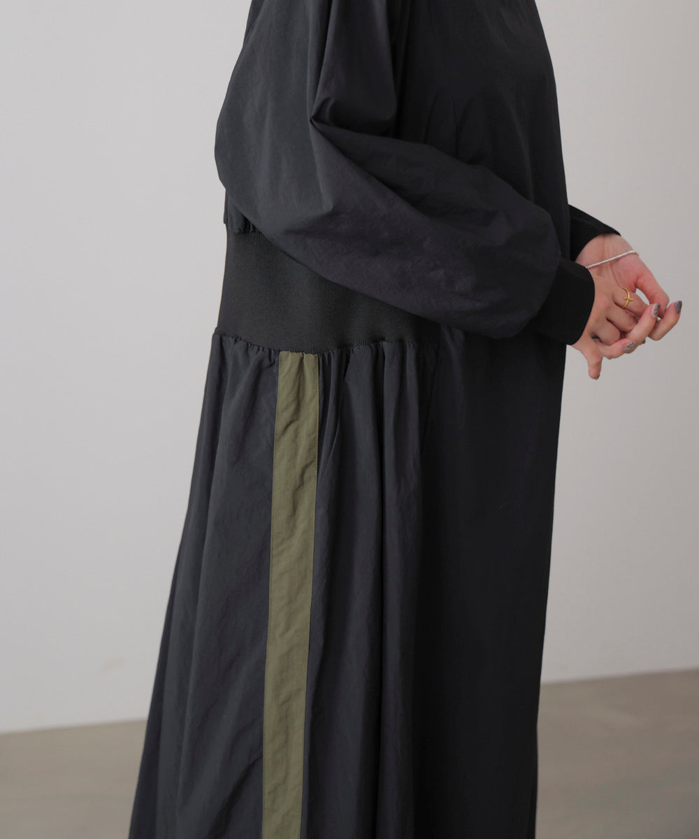 サイドラインナイロンワンピース