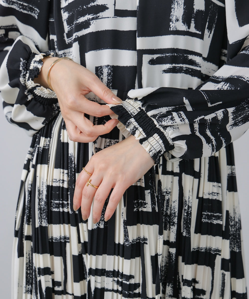 ブロック柄プリーツワンピース