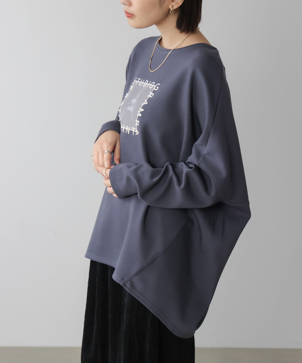 刺繍プリントプルオーバー