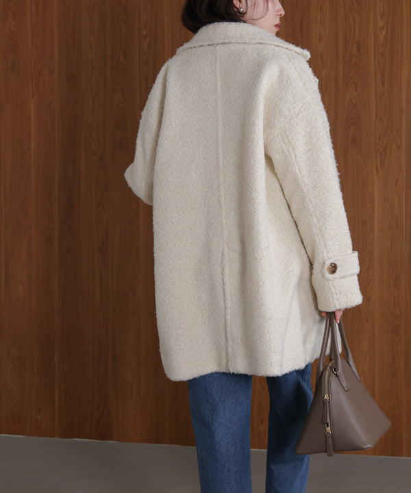 ブークレツィードコート