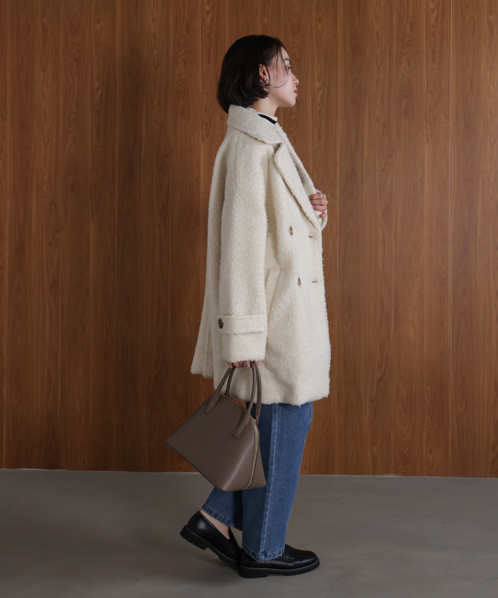 ブークレツィードコート